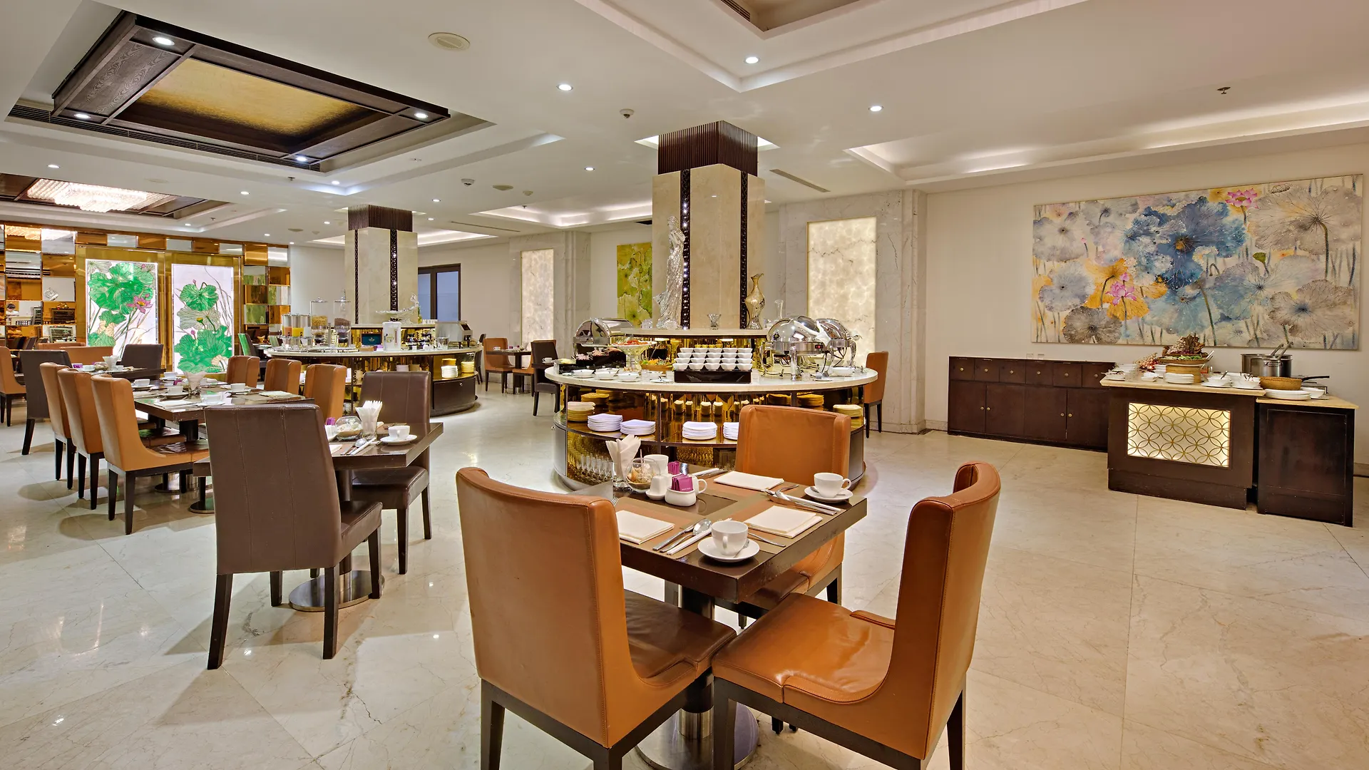 Holiday Beach Hotel Danang