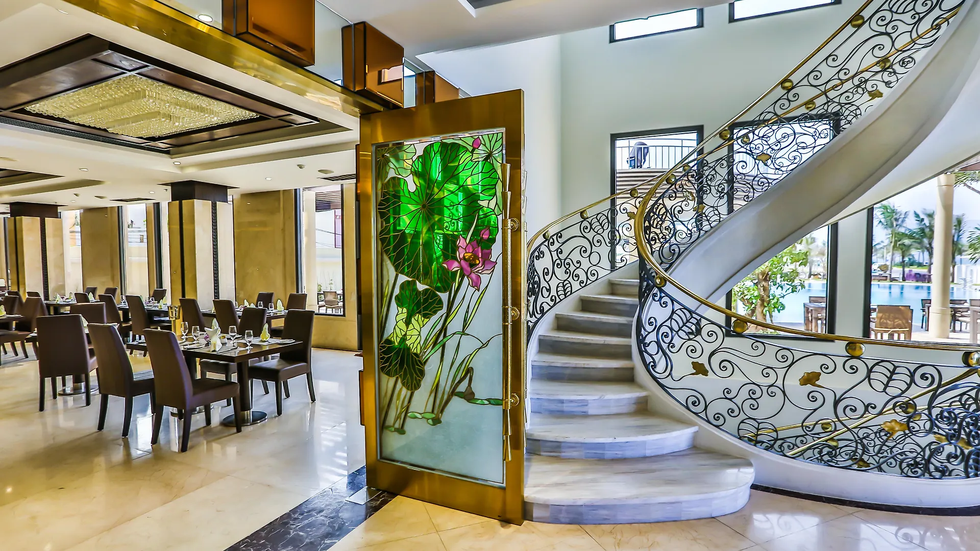 Holiday Beach Hotel Danang Da Nang